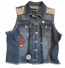 Vintage Young Ladies Jean Vest Jacket Embellished Lace Jewelry Flower