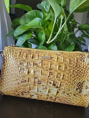 NWT Authentic Brahmin Daisy Wristlet Asstd Yellow GoldColor W Brown Speckles   