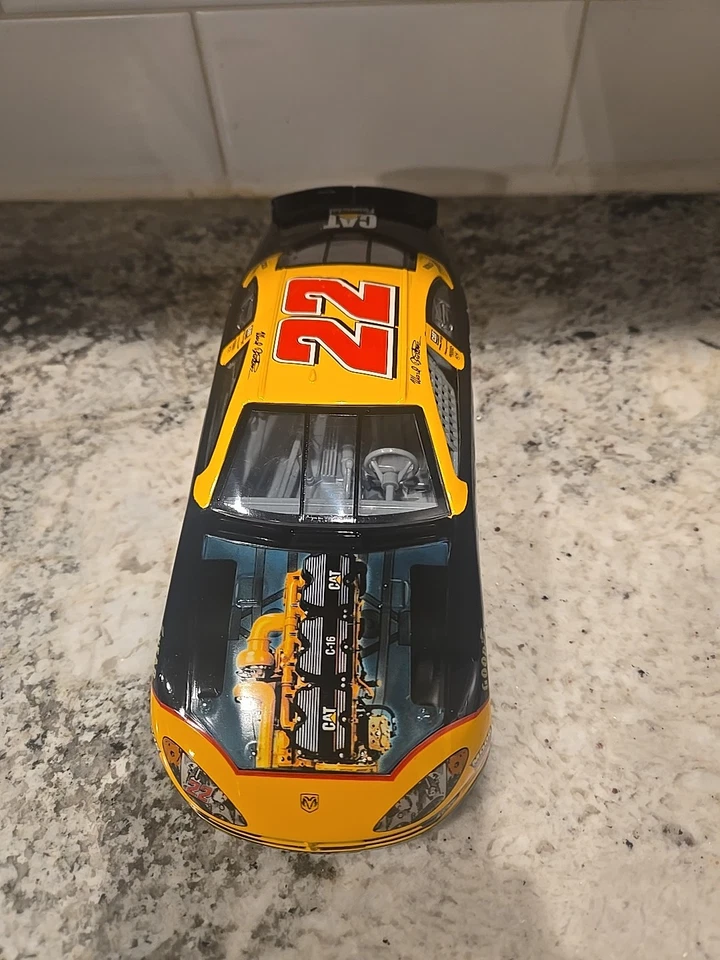 Dodge cromado #22 Ward Burton Caterpillar 2000 Racing Champions escala 1:24 Foto 3 de 4