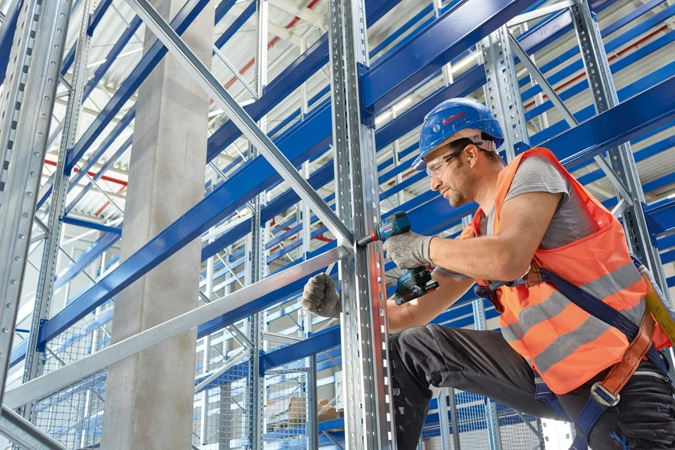 Bosch Professional GDX18V-200 18V Brushless Impact Driver / Wrench Body Only - Image 3 of 4