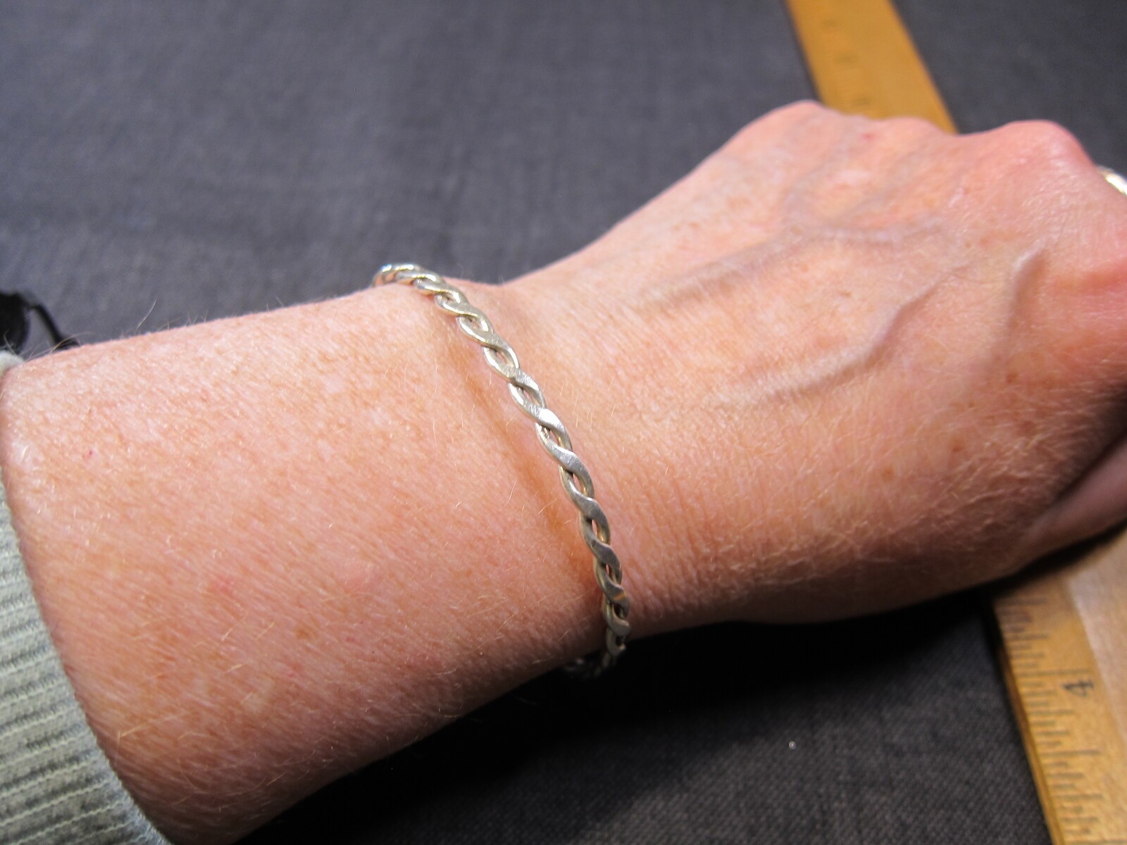 Small 7.25" solid sterling silver twisted bangle … - image 3