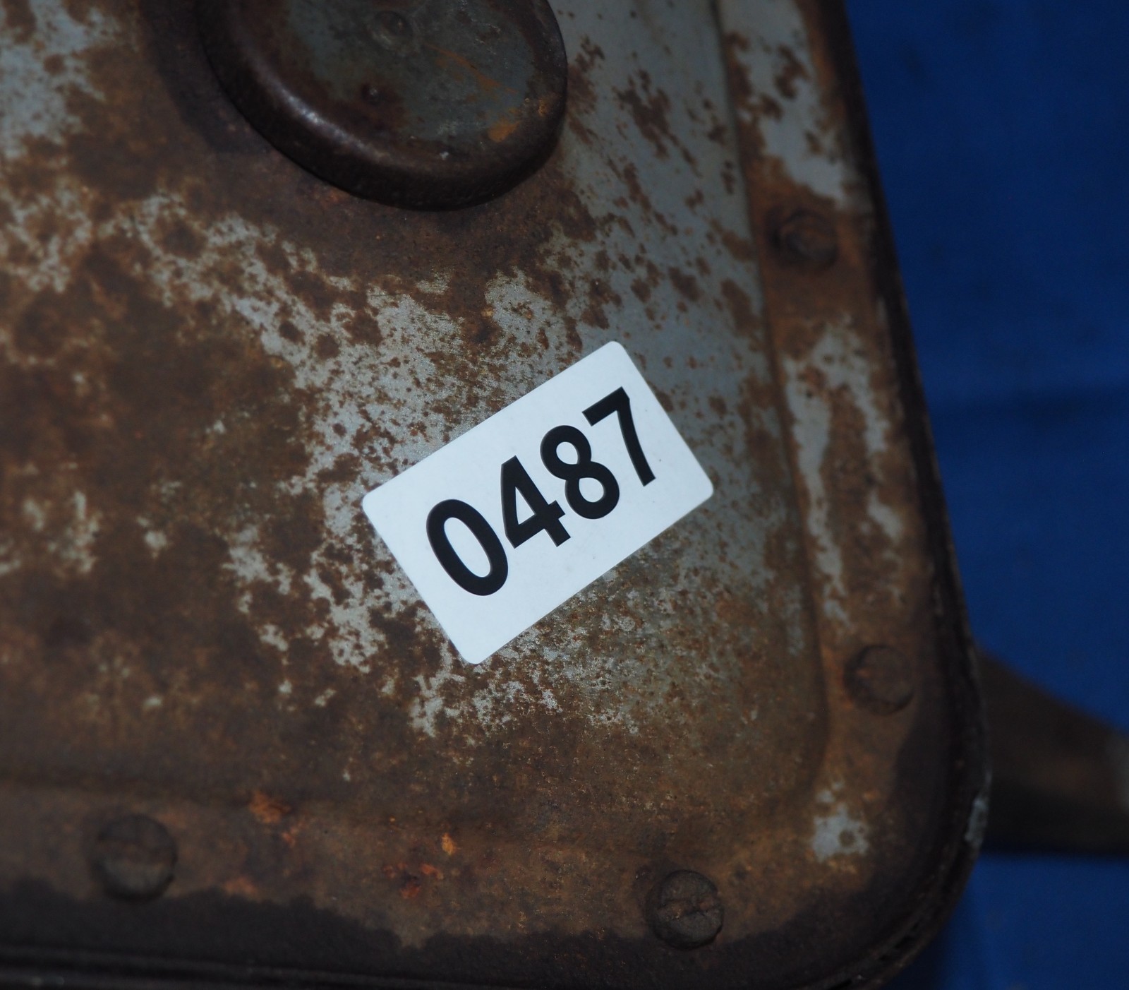 Rolls-Royce Silver Shadow 1965-1967 Brake fluid reservoir