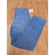 Wrangler High Rise True Straight Jeans Womens 18W x 32 Bootcut Denim NWT