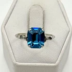 STUNNING .925 Vintage Sterling Silver Estate Ring Size 7.75 with Blue Stone