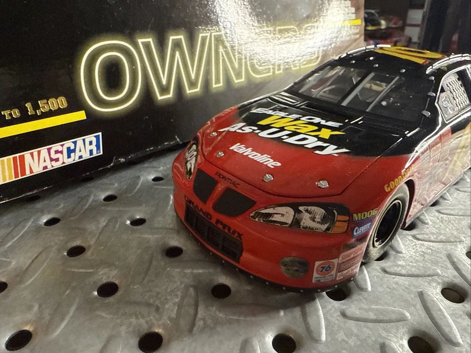 Johnny Benson Team Caliber #10 Eagle One 2003 Pontiac Grand Prix 1:24 41/1500 - Image 4 of 4