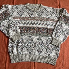 Vintage Men  s Size Small Geometric Sweater