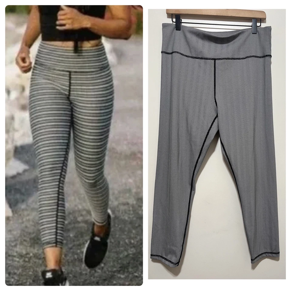 Leggings cortos ajustados ZYIA Active negros grises a rayas, para mujer talla 16/18 Foto 2 de 4