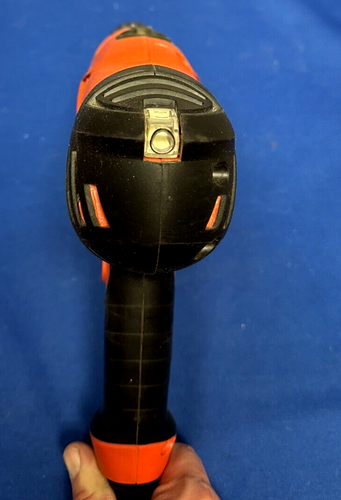 Black & Decker Corded Drill 0-1350 RPM DR220 10MM Variable Speed & Case Tested - Picture 7 of 8