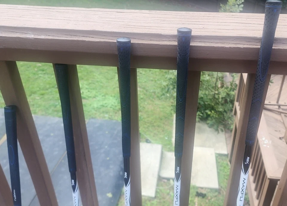 Maxfli Rev 3 Junior 4 Golf Club Iron Set Right Hand Graphite Putter Walter Hagen Foto 2 de 4