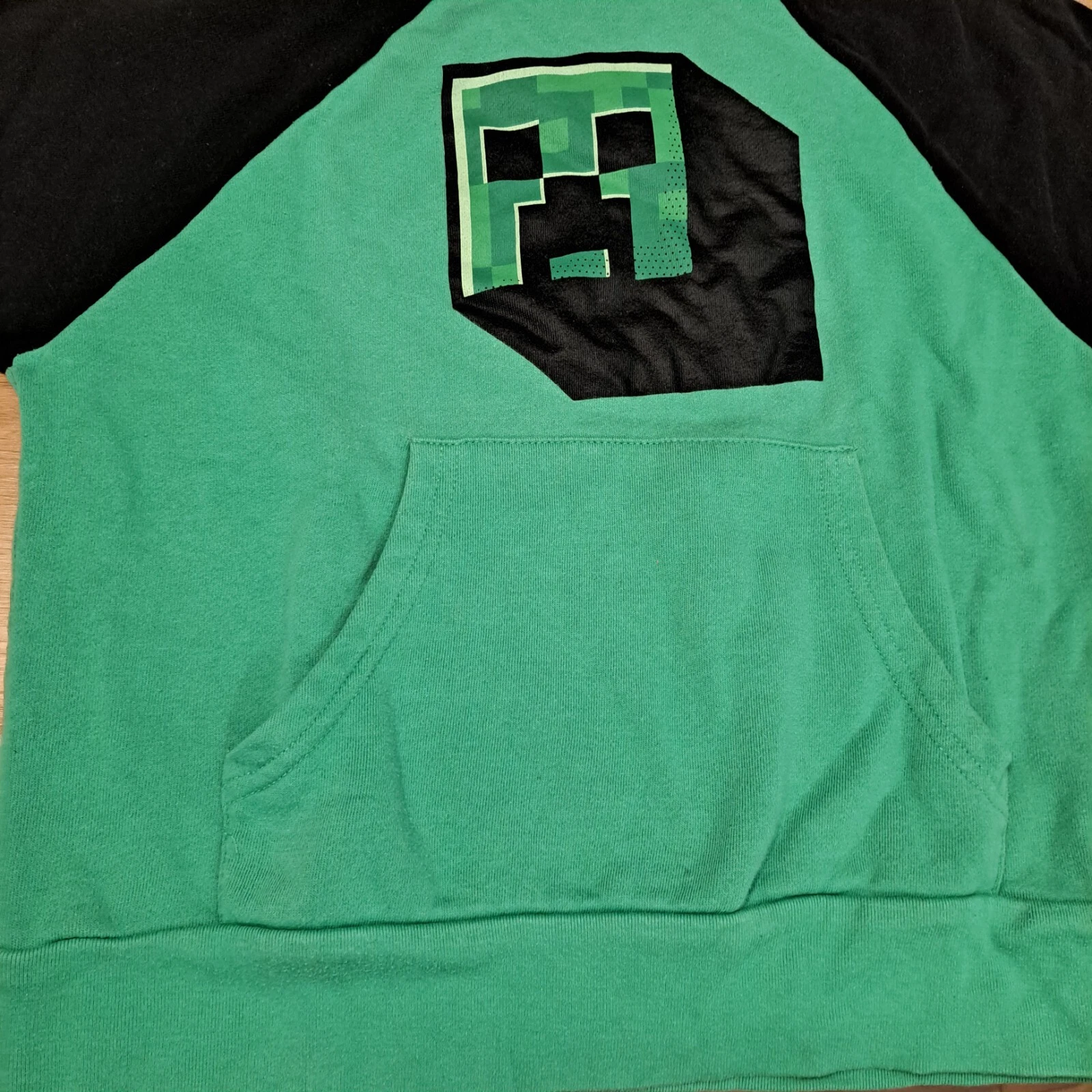 Minecraft Boys MAD Engine Green and Black Hoodie Small