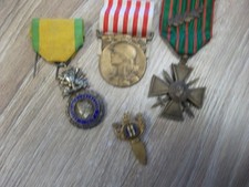 LOT MEDAILLE MILITAIRE OU CIVIL A IDENTIFIER