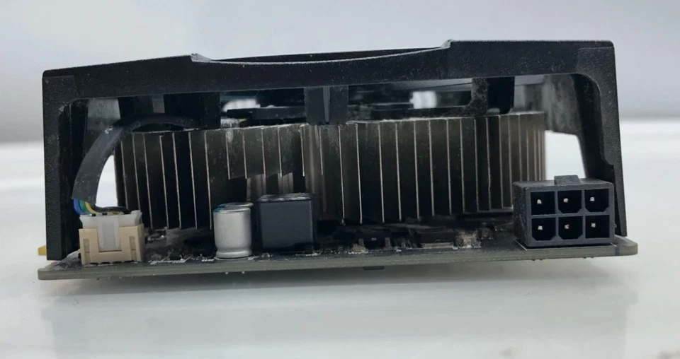 Sapphire AMD Radeon R7 260X OC 2GB GDDR5 Graphics Card | HDMI DP DVI | Tested - Image 2 of 3