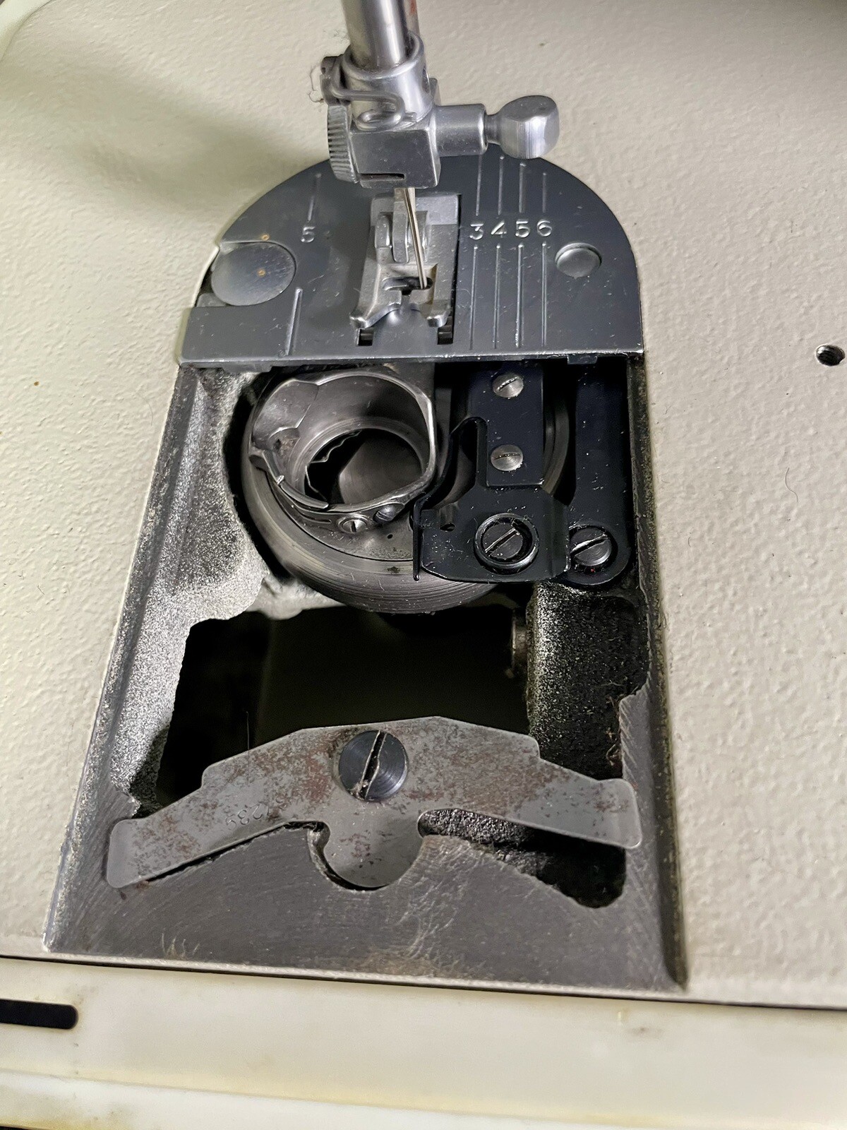 Merritt Sewing Machine Vintage Electronic MultiStitch w/ Pedal (spares/repairs) Picture 10 of 16