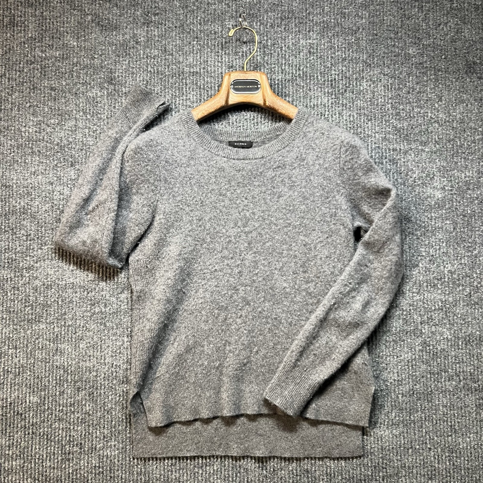 Halogen 100% Cashmere Crewneck Sweater Size Womens Medium Gray Winter Soft Warm