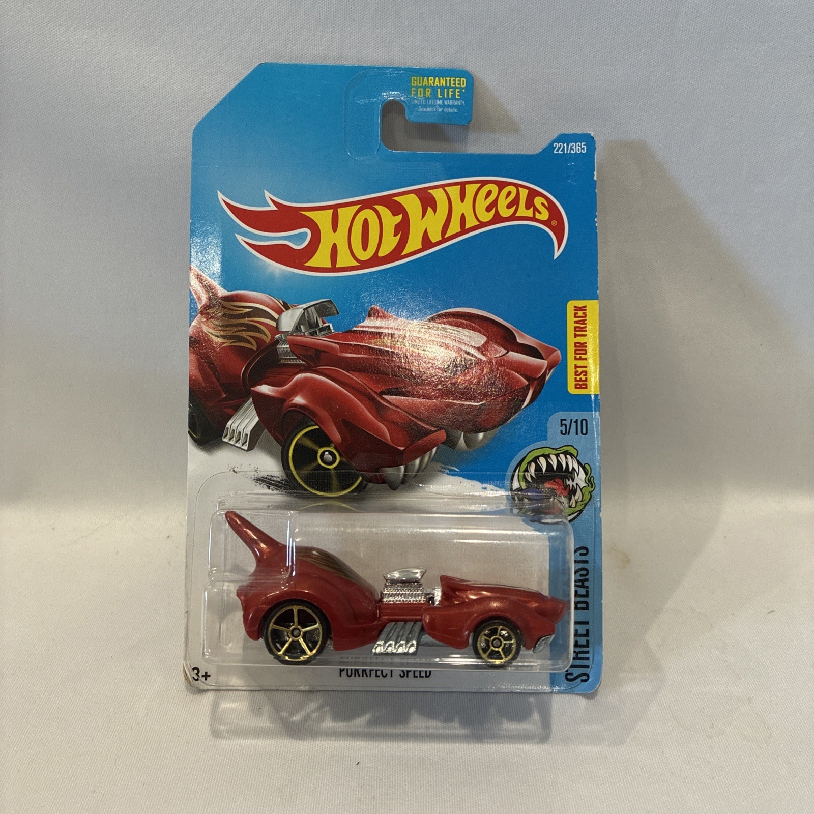 Hot Wheels Red Purrfect Speed 221/365 Street Beasts 5/10 Sealed Wear on Card