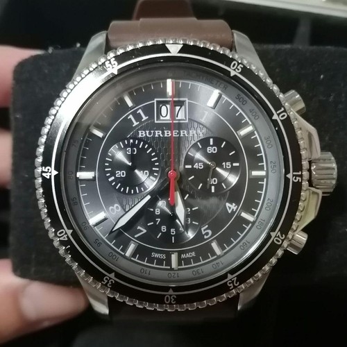 Orologio da polso Burberry Endurance BU7602 funzionamento confermato cinturino batteria sostituita - Foto 21 di 24