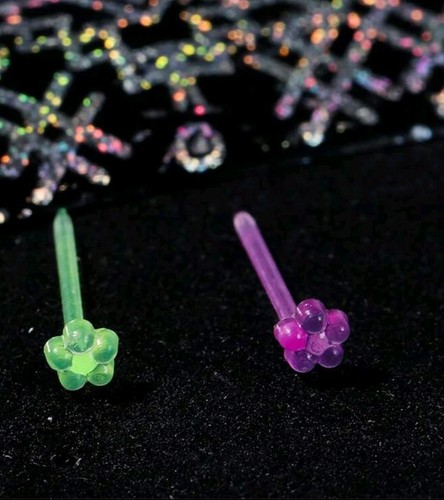 15 Pairs Plastic Coloured Flower Stud Earrings Set and Backs Hypoallergenic - Picture 2 of 2