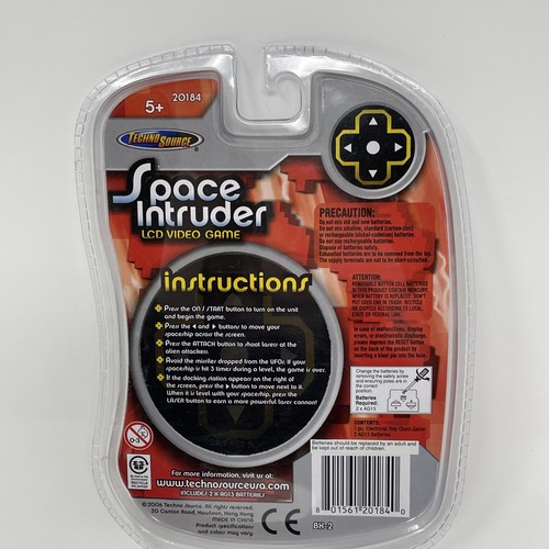 Space Intruder LCD Video Game Keychain - Picture 5 of 6