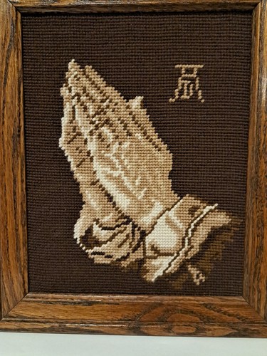 Handmade Albrecht Durer Embroidery Needlepoint Cross Stitch Praying hands VTG - Picture 2 of 11