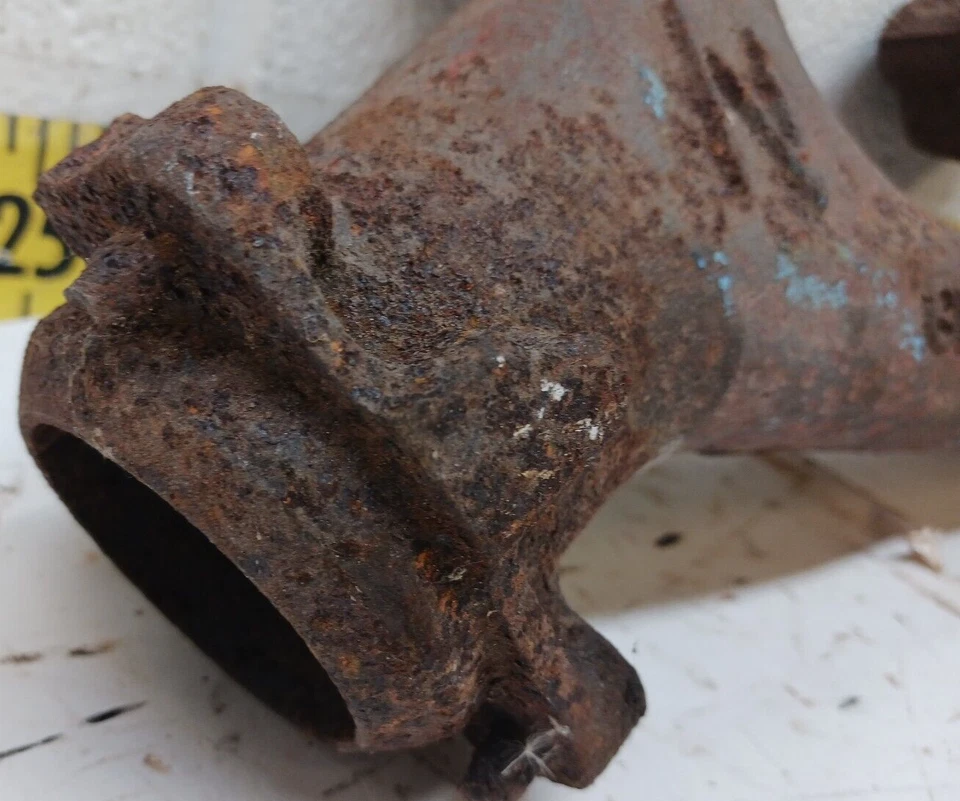 Colector de escape OEM GM 5.0 5.7 L 14093654 1987-90 GMC Jimmy / Chevy Blazer (M4) Foto 3 de 4