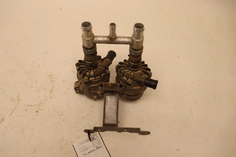 2014-2016 PORSCHE PANAMERA 3.0L E-HYBRID AUXILIARY WATER COOLANT PUMP OEM - Image 2 of 4