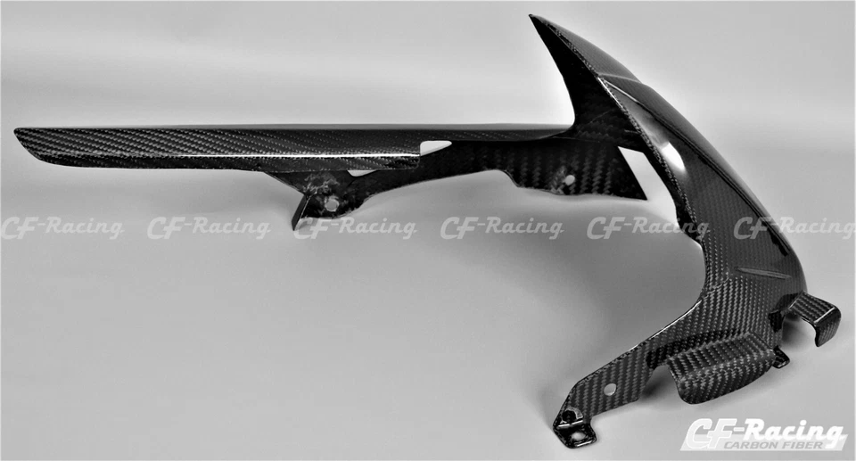 Abrazador trasero Suzuki GSX-S750 2018-2021 - 100 % fibra de carbono Foto 4 de 4