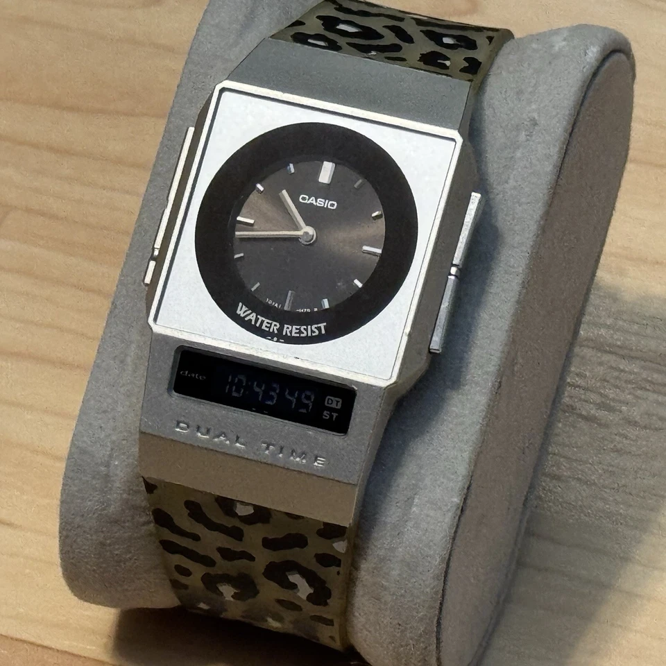 Casio FS-01 Dual Time Film Watch Data Bank Digital Watch 2320 Slim Vintage FS01 - Image 3 of 4