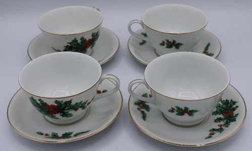 Set of 4 Lefton China Cup & Saucers 1995 GeoZ Lefton Holly Berry Gold Trim 10421