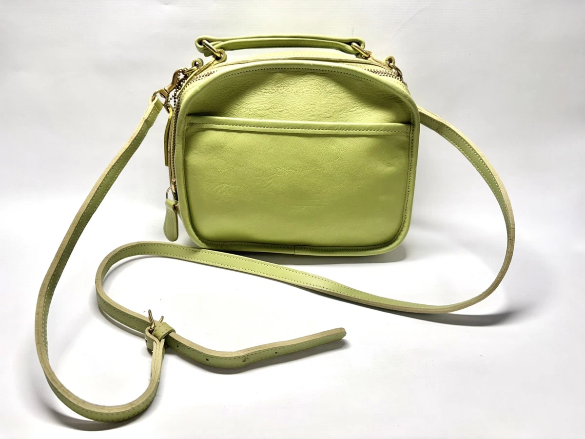 COACH シグネチャー 内側グリーン メッセンジャーバック ショルダー