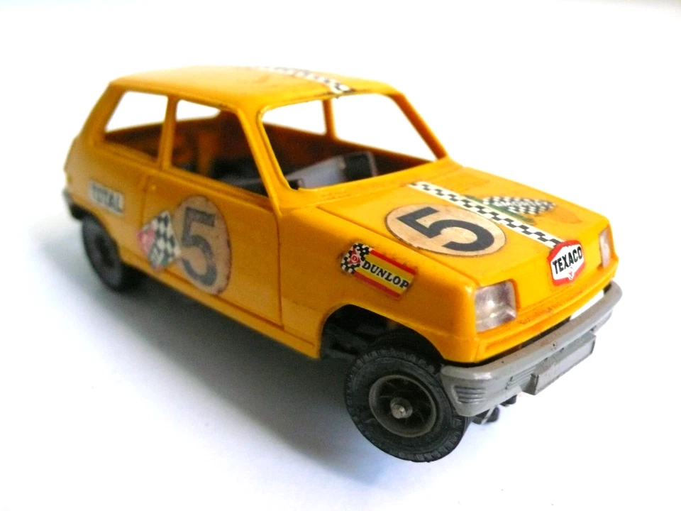 JOUEF SLOT CAR RENAULT R5 + 2 CARROSSERIES 1/43 ème BON ÉTAT FONCTIONNE - Photo 3/4