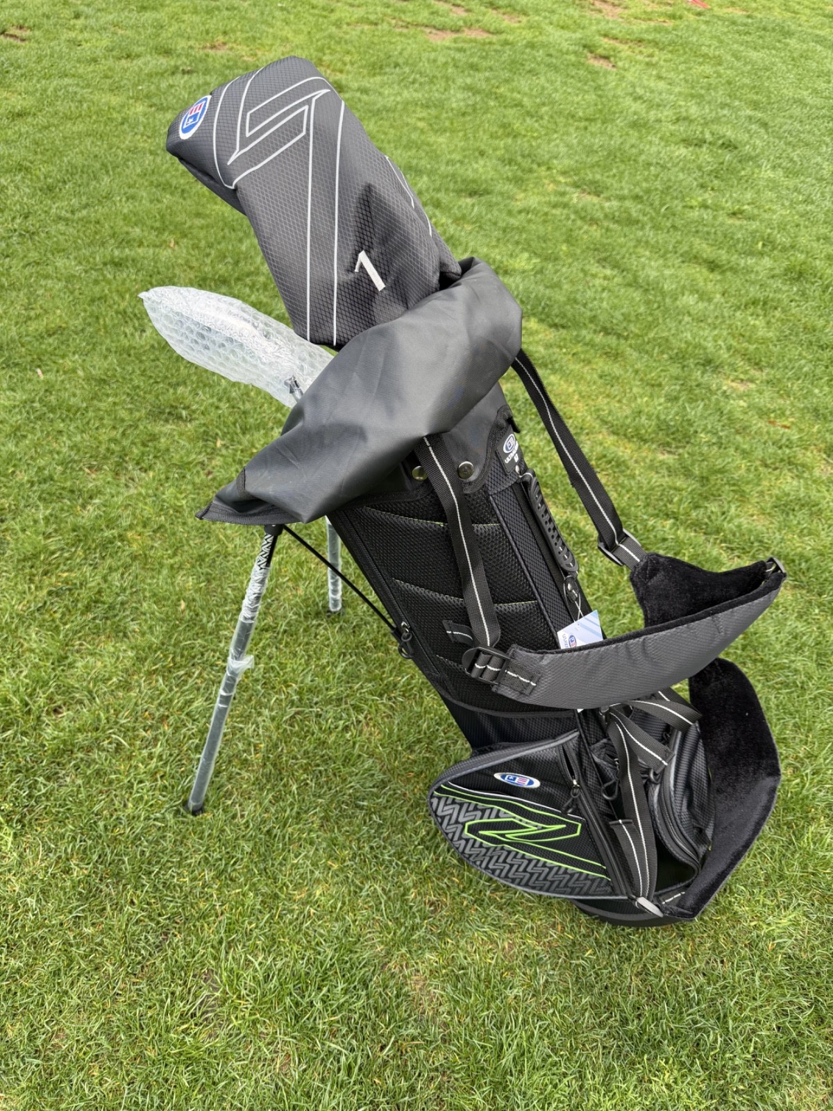 (5 Club) Rh Ultralight* Golf Club Set (black/orange)