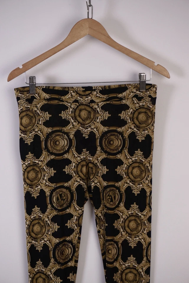 Leggings Versace Estampado Barroco Negro Dorado Elastizados tiro Medio Talla S  Foto 2 de 4