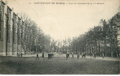 NORD FREIE INSTITUTION VON MARCQ Spielplatz