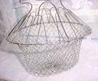 Vintage Chef's Basket Metal Mesh Strainer Colander Egg Basket Collapsible — photo 1