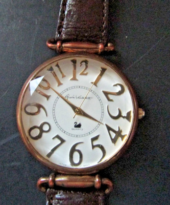 GLORIA VANDERBUILT CUT GLASS WRISTWATCH