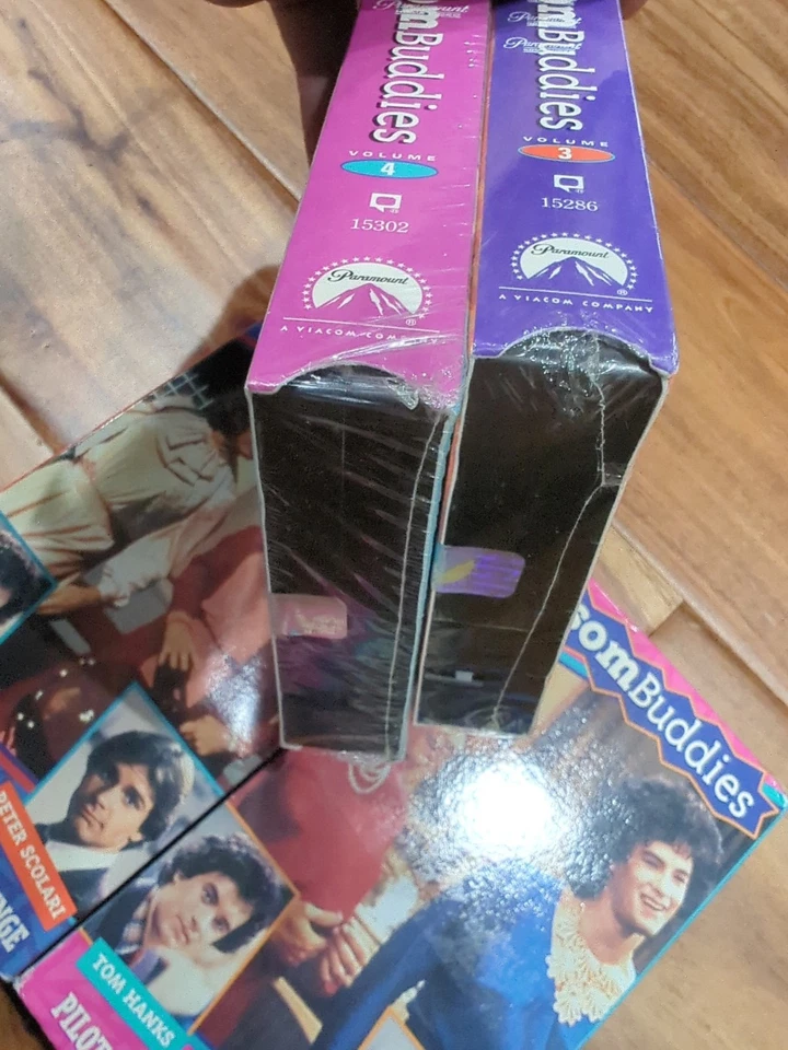 Vintage Bosom Buddies Set 1-4 VHS 1990s Comedy Tom Hanks Sitcom Complete Series - Image 3 of 3