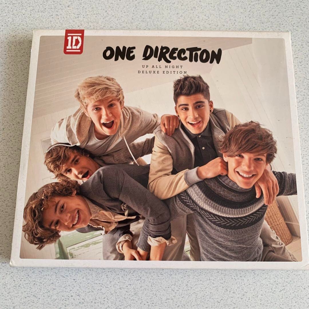 One Direction – Up All Night Delax Edition CD / DVD Japan One Direction – Up All Night Delax Edition CD / DVD Japan