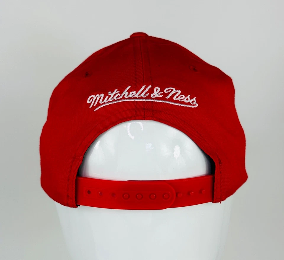 Gorra Mitchell & Ness Chicago Bulls Snapback Roja Ajustable Flex Fit NBA Foto 2 de 4