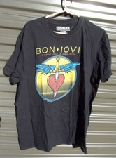 Bon Jovi You Give Love A Bad Name Heart Dagger Logo Graphic T Shirt Size XL