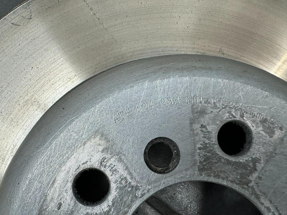 Rear Brake Discs BMW 5 Series F10 F11 Rear Wheel Brake ATE Brake Pads