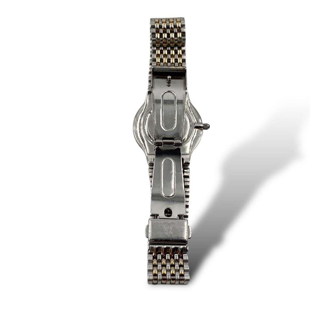 Valentino Domani Analog Quartz Women Wristwatch Vintage Valentino Domani Analog Quartz Women Wristwatch Vintage