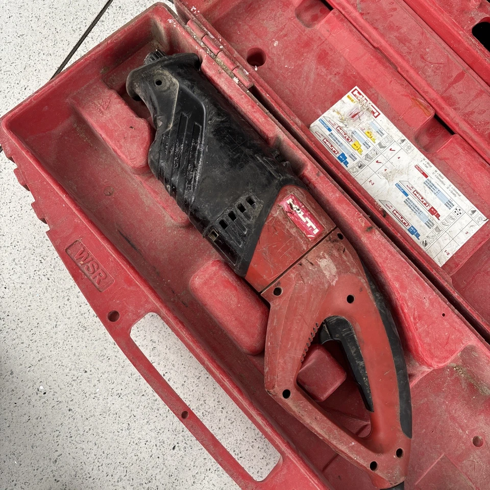 HILTI WSR-1200pe 110v Reciprocating Saw Powerful Heavy Duty Saw 4 Gear settings  - Image 2 of 4