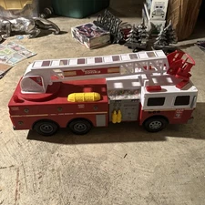 Hasbro Tonka Titans Fire Engine Truck 30.5” Lights And Sound