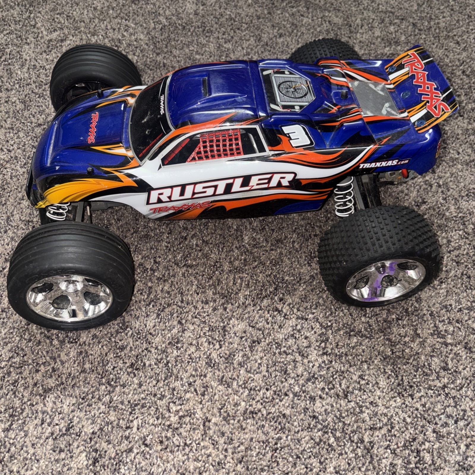 Traxxas rustler NO BATTERY OR REMOTE