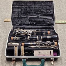 Bundy Resonite Clarinet Vintage with Hard Carrying Case Made by Selmer, USA