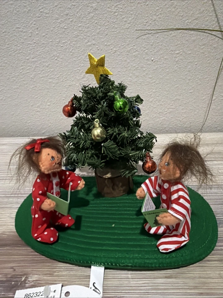 ANNALEE EXCLUSIVE 6in O Christmas Tree Item #862322 - 2022 - Image 1 of 4