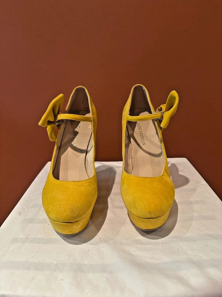 Loslandifen Yellow Suede Wedge Shoes with Bows SIZE 6 - Image 2 of 4