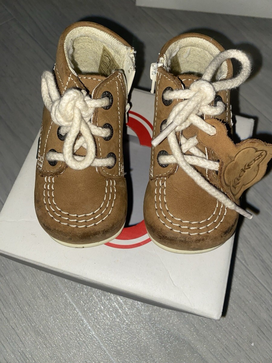 Toddler Boys Kickers Size 18