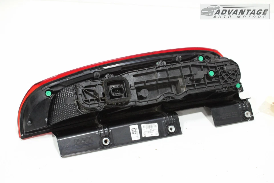 2015-2022 RAM PROMASTER CITY REAR LEFT SIDE TAILLIGHT STOP BRAKE LAMP OEM - Image 4 of 4