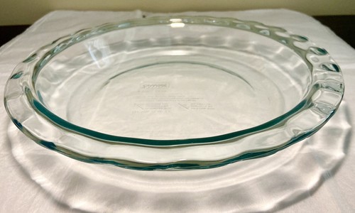 Piatto torta PYREX vetro blu chiaro scanalato bordo scanalato smerlato - Foto 3 di 11